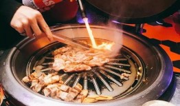 青岛烧烤肉爆料视频曝光,独家揭秘街头美食背后的秘密