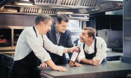 麦卡伦员工爆料视频大全,揭秘酒厂内部真相与秘密