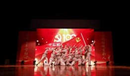 《晚宴》 在线观看,一场跨越时空的美食盛宴