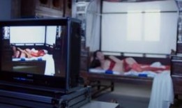 艳剧门完整版在线观看,激情演绎，揭秘在线观看完整版背后的故事